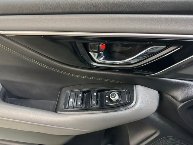 Used 2025 Subaru Outback Onyx Edition AWD/4WD image 12