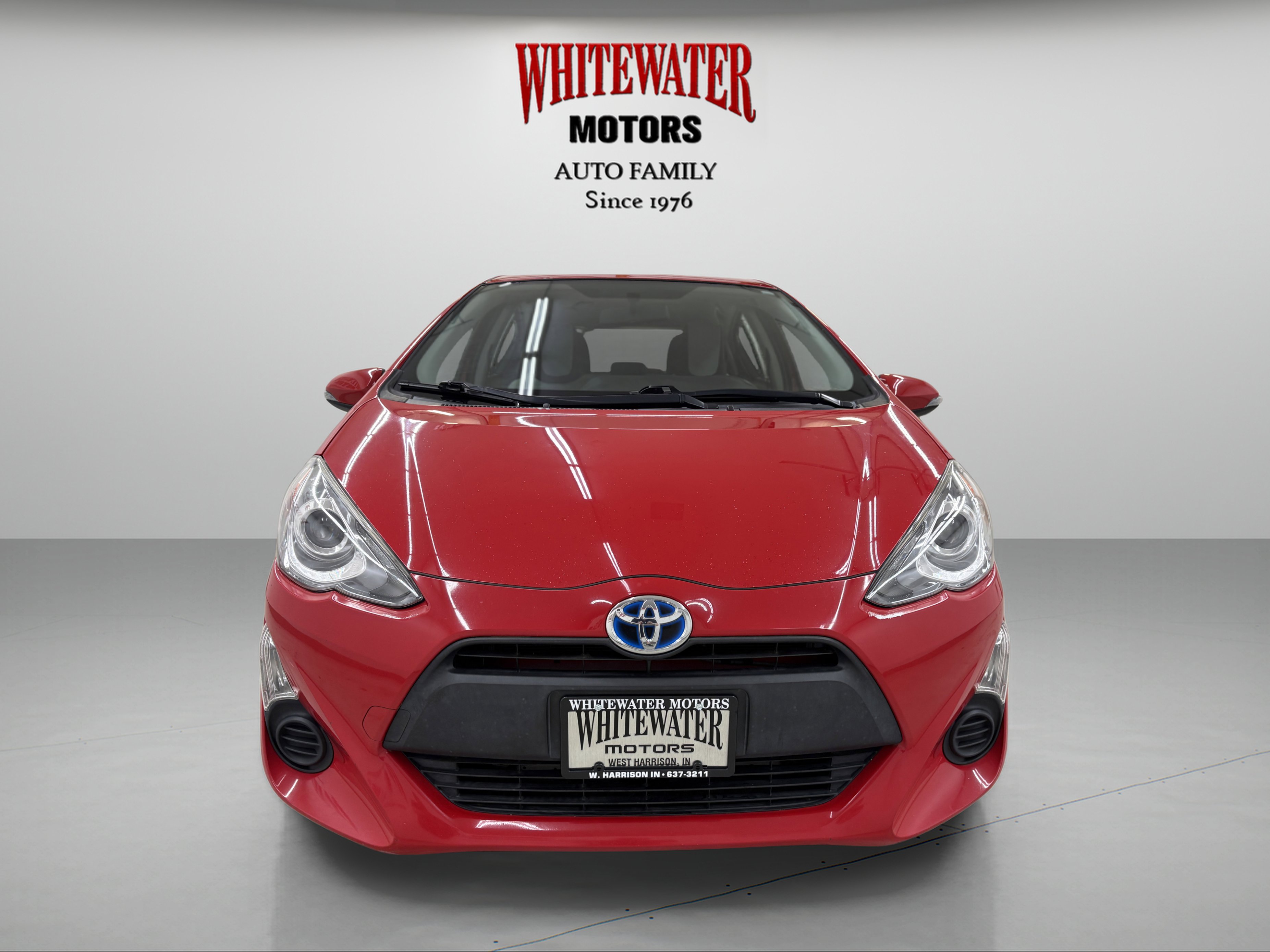 Used 2015 Toyota Prius C One FWD image 6