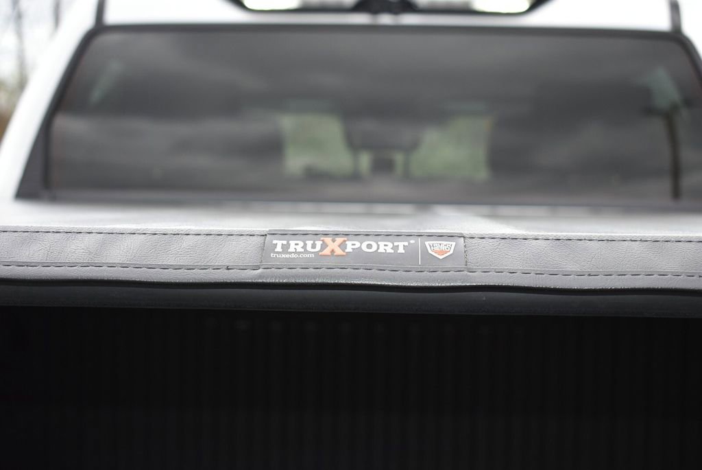 Used 2024 Toyota Tundra Limited AWD/4WD image 36