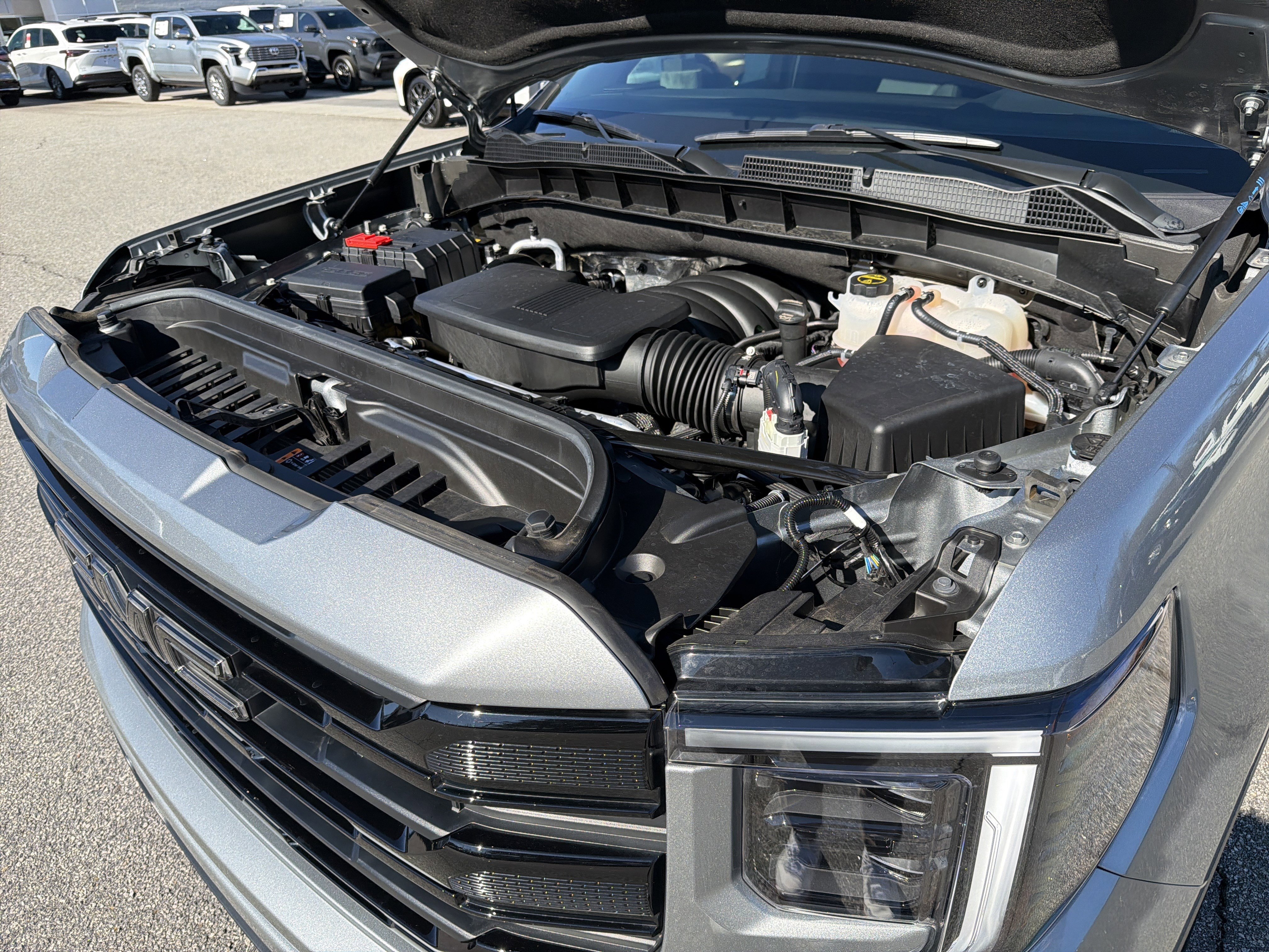 Used 2025 GMC Sierra 1500 Elevation w/ Elevation Premium Package image 23