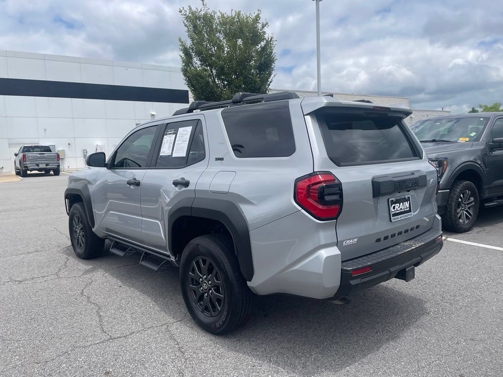 Used 2025 Toyota 4Runner SR5 AWD/4WD image 5