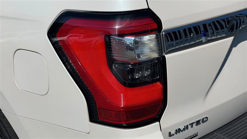 Used 2019 Ford Expedition Limited w/ Special Edition Package AWD/4WD image 13