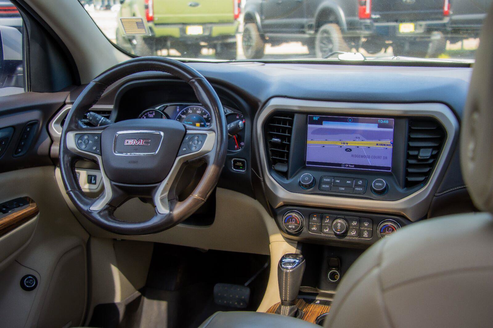 Used 2019 GMC Acadia Denali w/ Technology Package FWD image 5