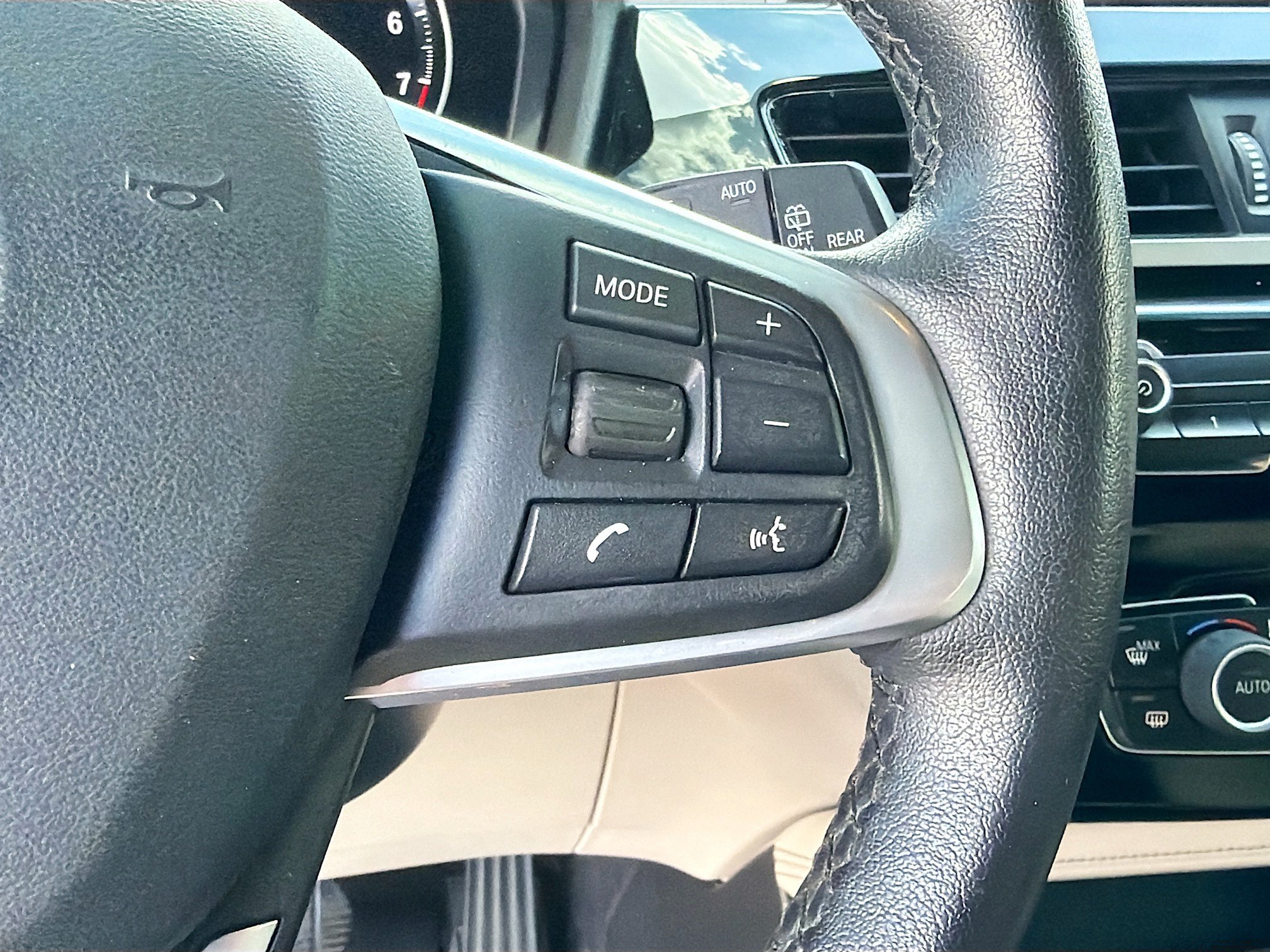 Used 2022 BMW X2 xDrive28i w/ Convenience Package AWD/4WD image 39