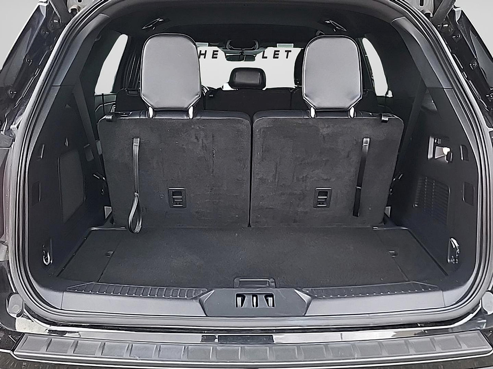Used 2025 Ford Explorer ST-Line w/ ST-Line Street Pack AWD/4WD image 30