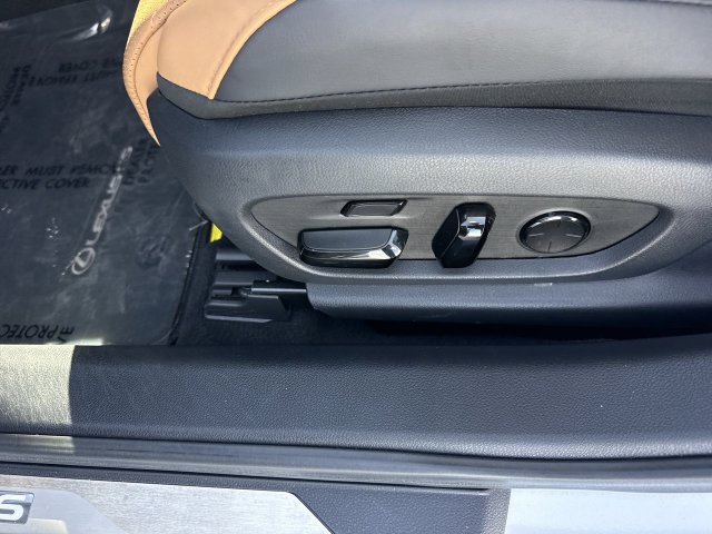 Certified 2024 Lexus ES 350 w/ Technology Package FWD image 12