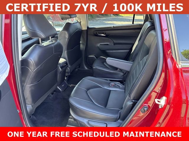 Used 2023 Toyota Highlander XLE AWD/4WD image 17