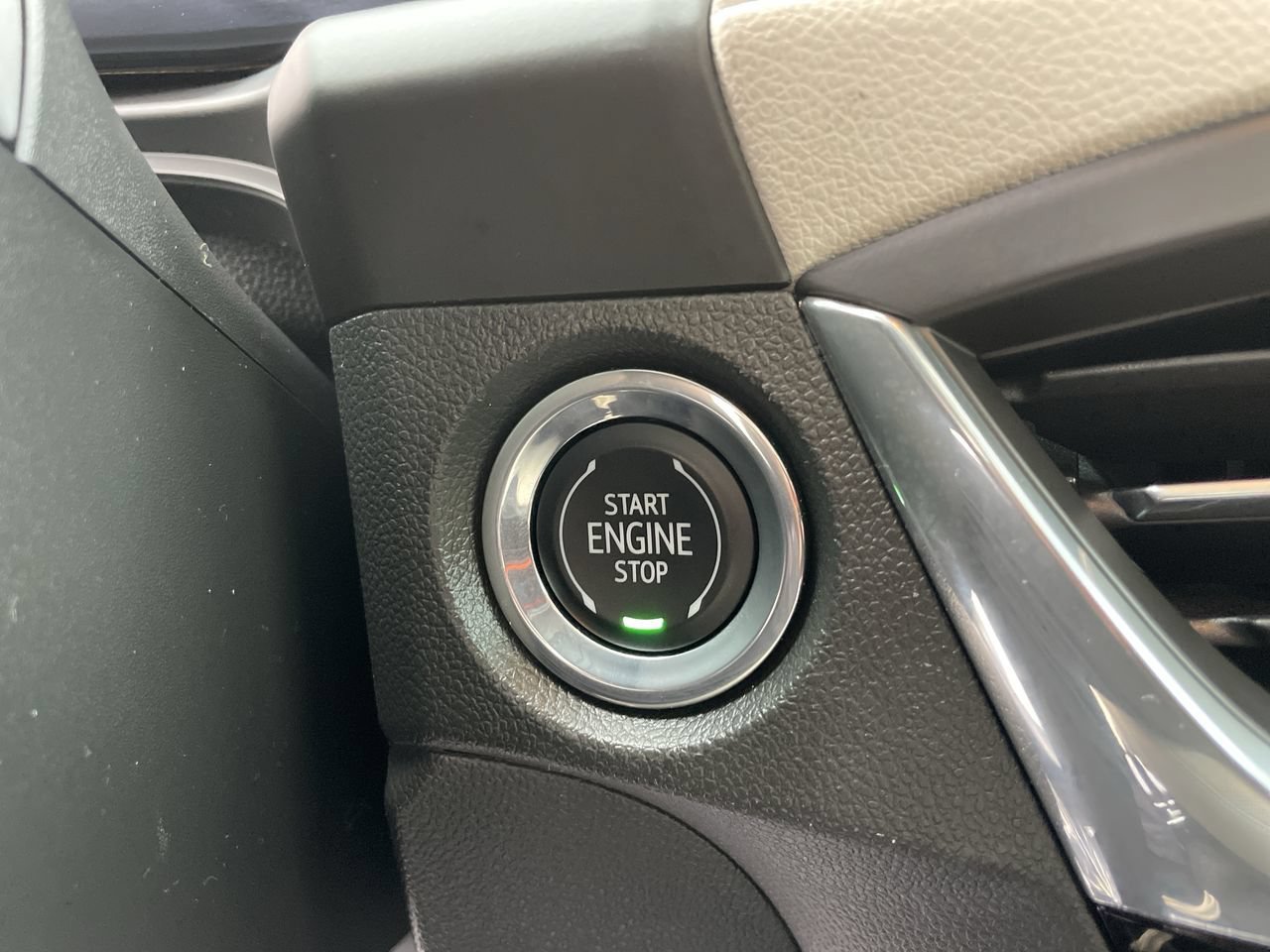 Used 2024 Buick Encore GX Avenir w/ Avenir Convenience Package AWD/4WD image 31