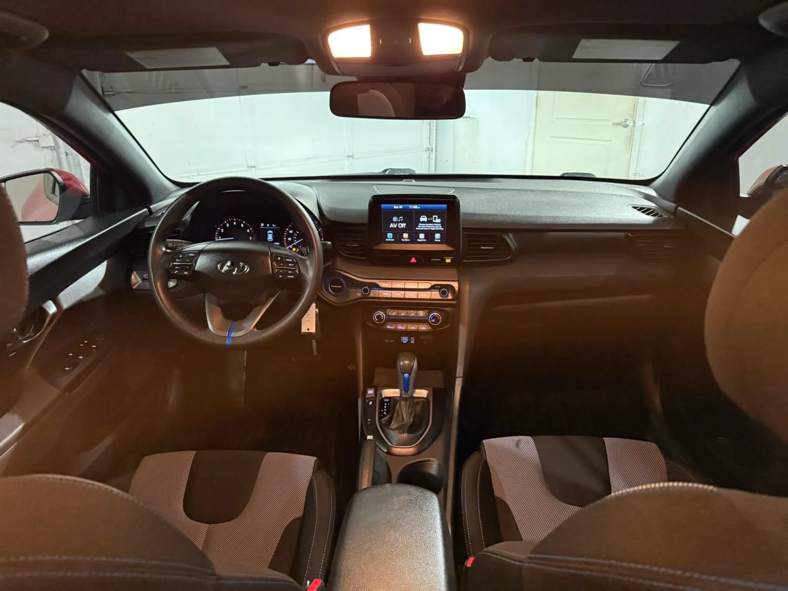 Used 2019 Hyundai Veloster 2.0 FWD image 38