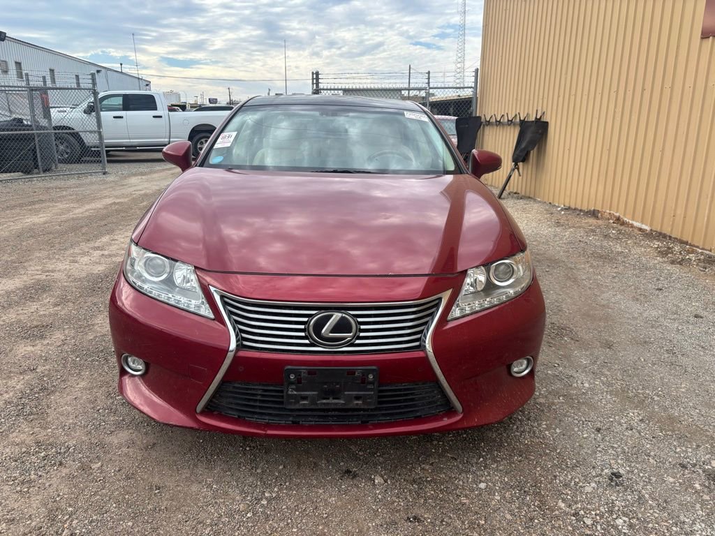 Used 2015 Lexus ES 350 w/ Ultra Luxury Package image 2