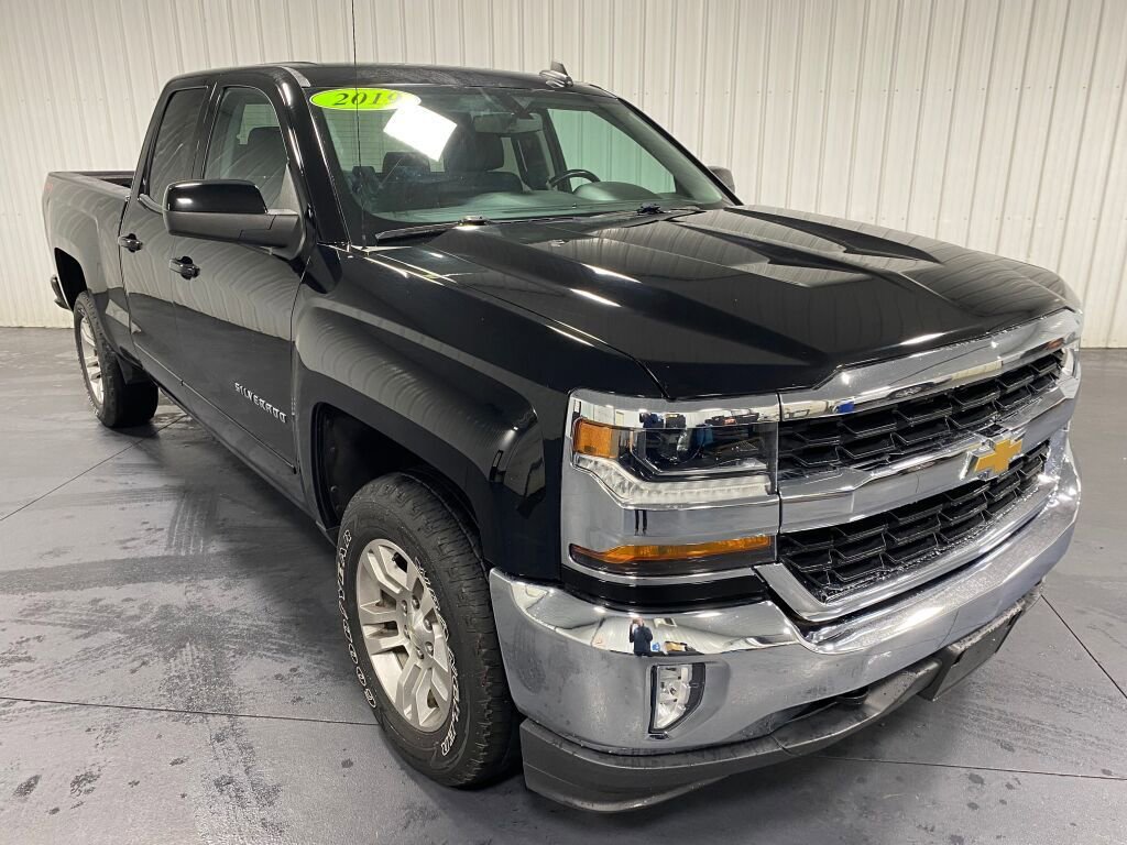 Used 2019 Chevrolet Silverado 1500 LT w/ All Star Edition image 14