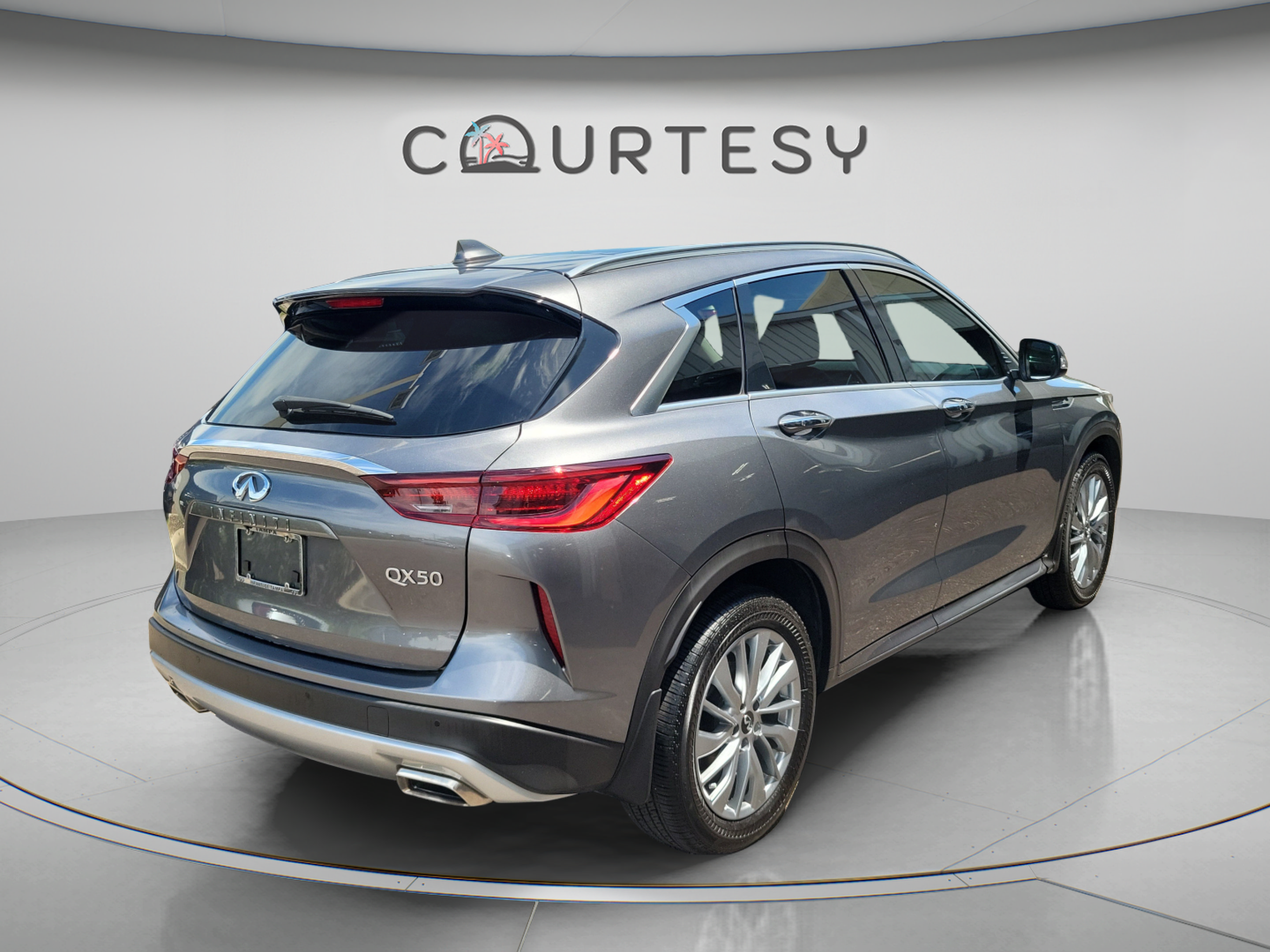 Certified 2023 INFINITI QX50 Luxe FWD image 5