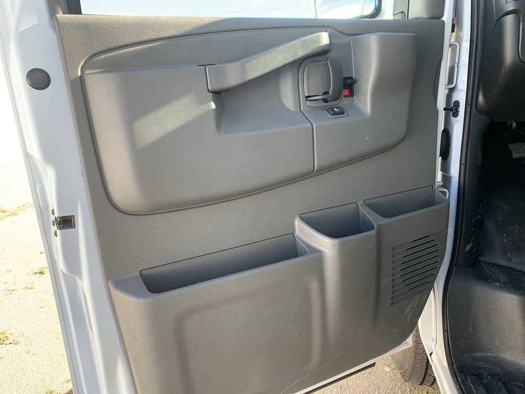 New 2025 Chevrolet Express 3500 w/ Power Convenience Package image 20