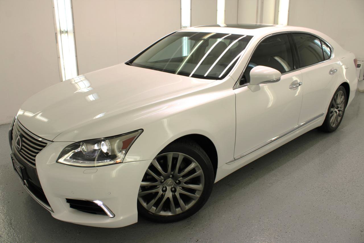 Used 2016 Lexus LS 460 w/ Comfort Package RWD image 2