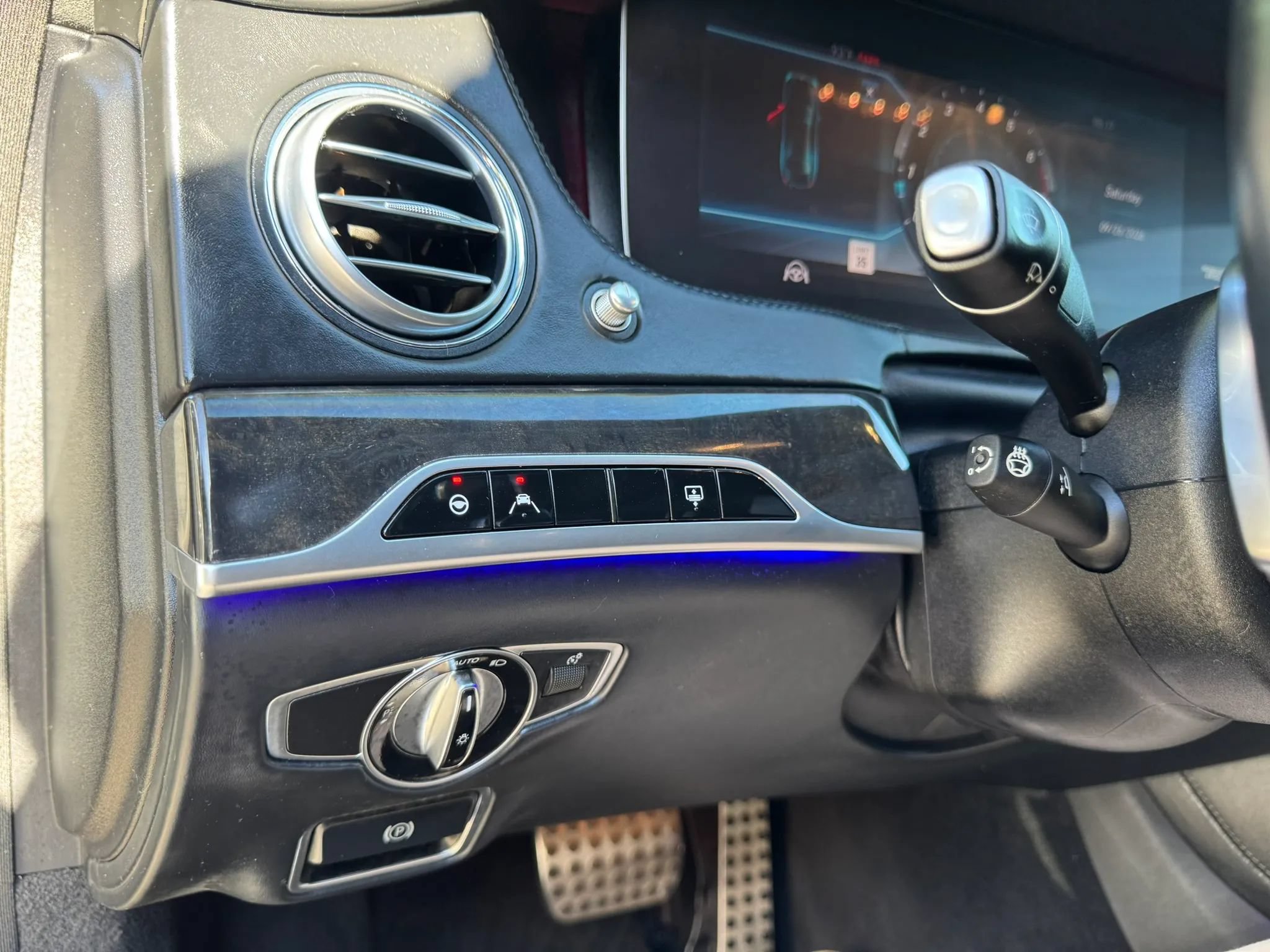Used 2019 Mercedes-Benz S 560 Sedan image 28