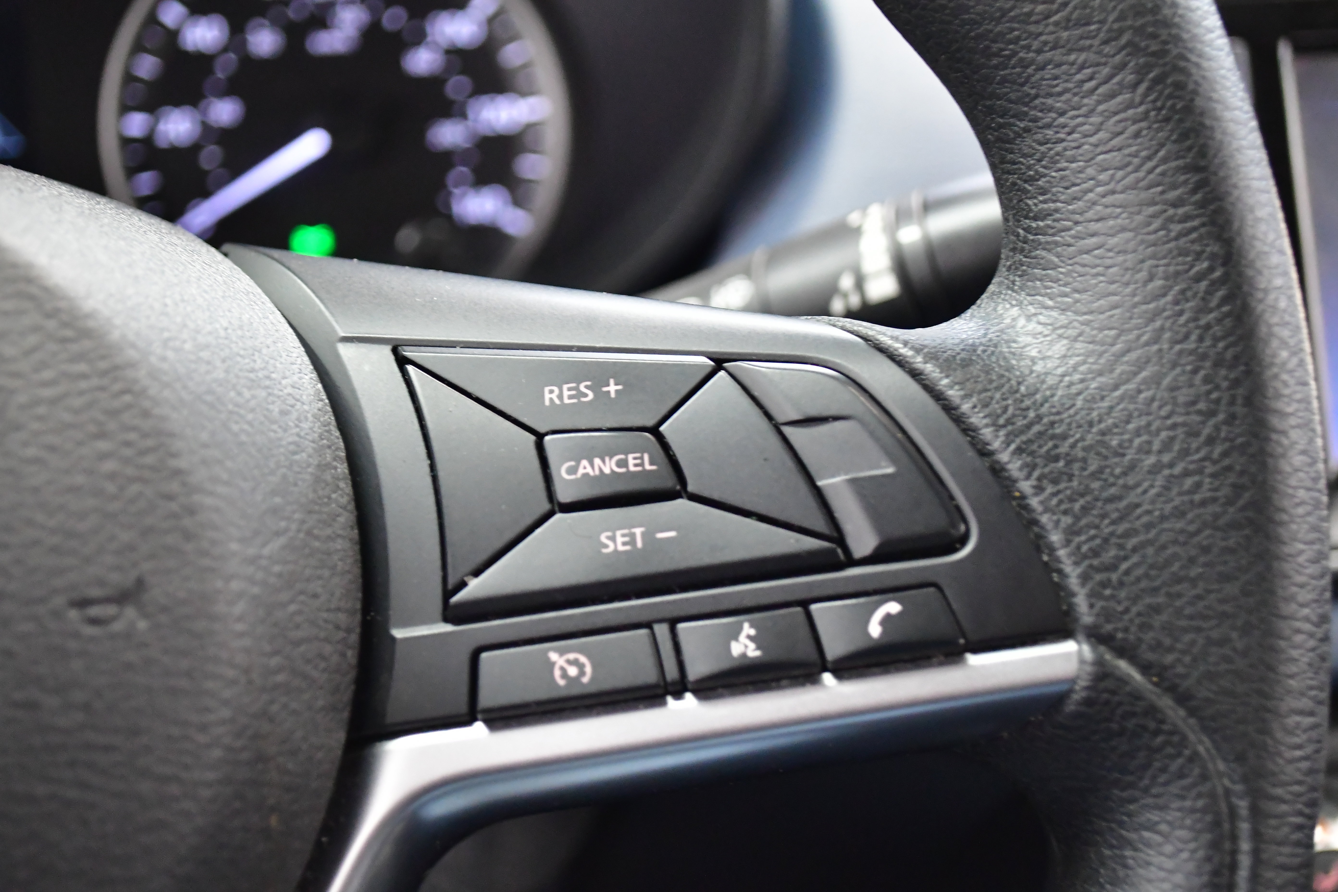 Used 2025 Nissan Versa SV image 22