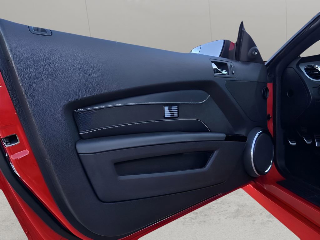 Used 2011 Ford Mustang GT Premium w/ Comfort Pkg image 17