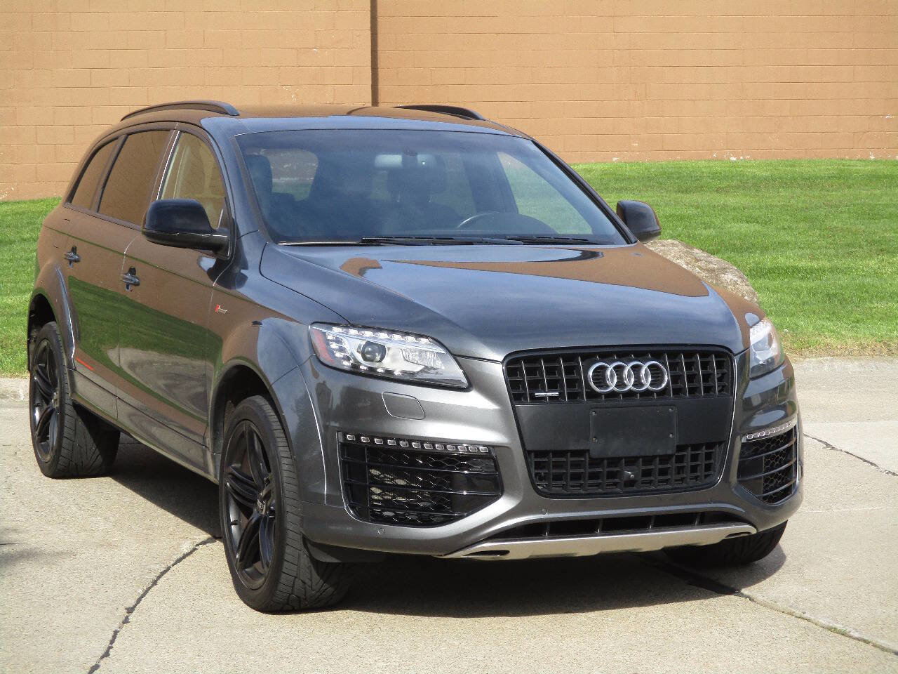 Used 2015 Audi Q7 3.0T S line Prestige w/ Sport Edition AWD/4WD image 59