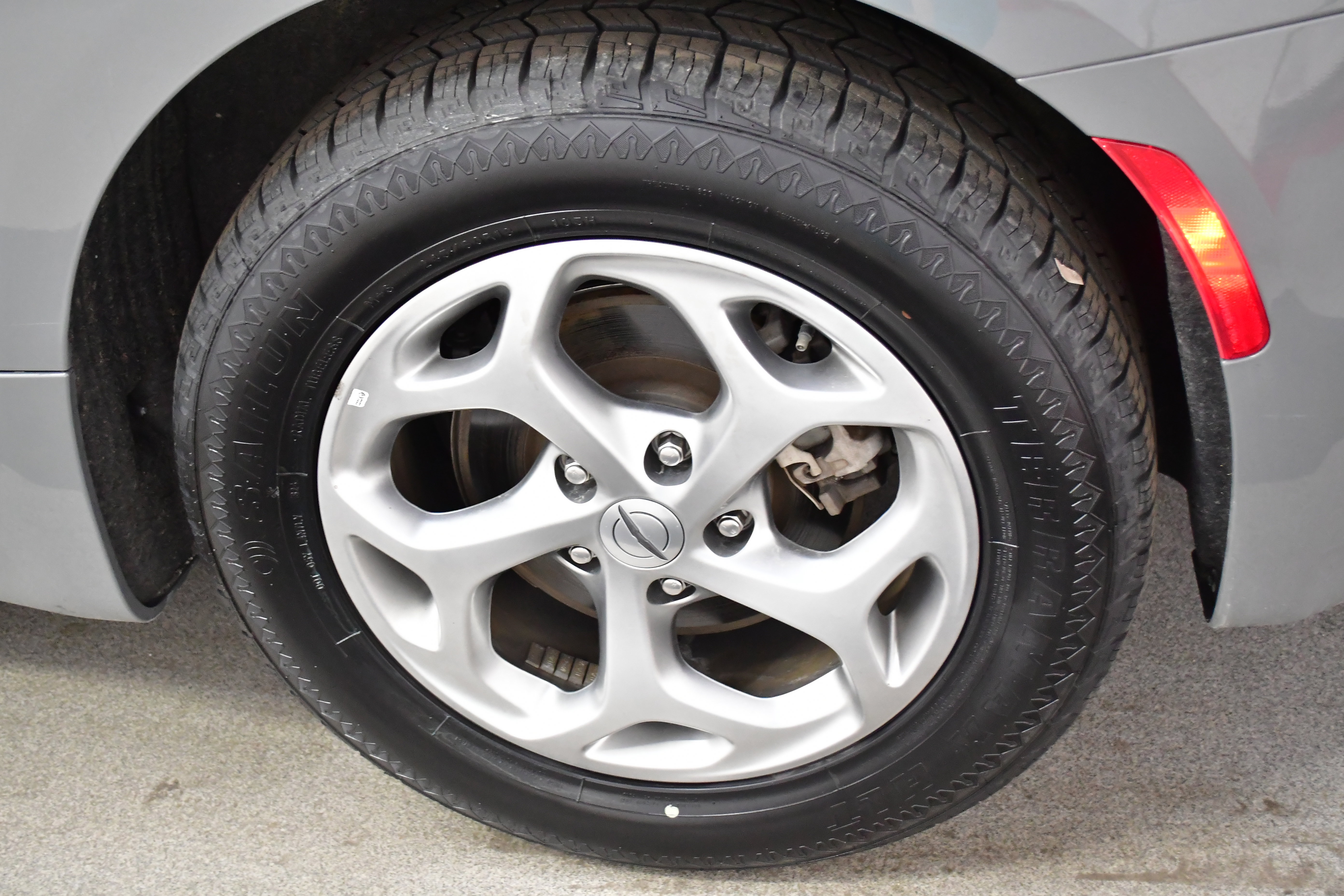 Used 2023 Chrysler Pacifica Limited FWD image 40