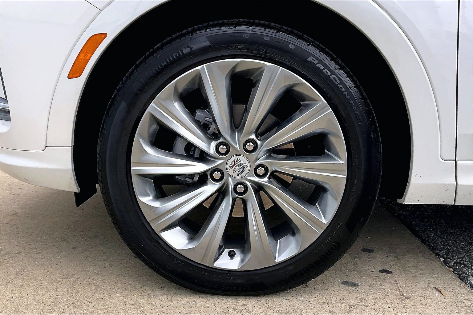 Used 2025 Buick Envista Avenir FWD image 11