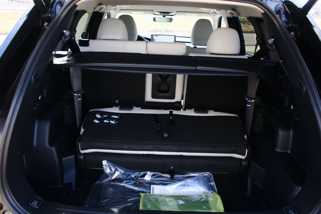 New 2026 Mitsubishi Outlander SEL image 11