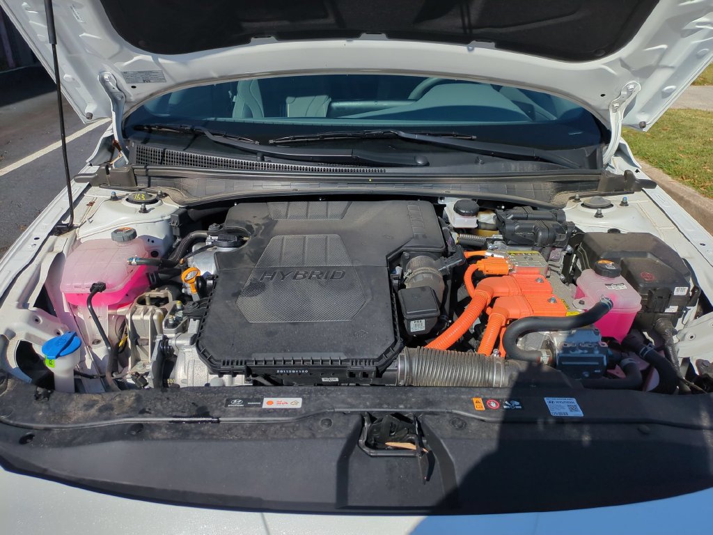 Used 2026 Hyundai Elantra Hybrid FWD image 27