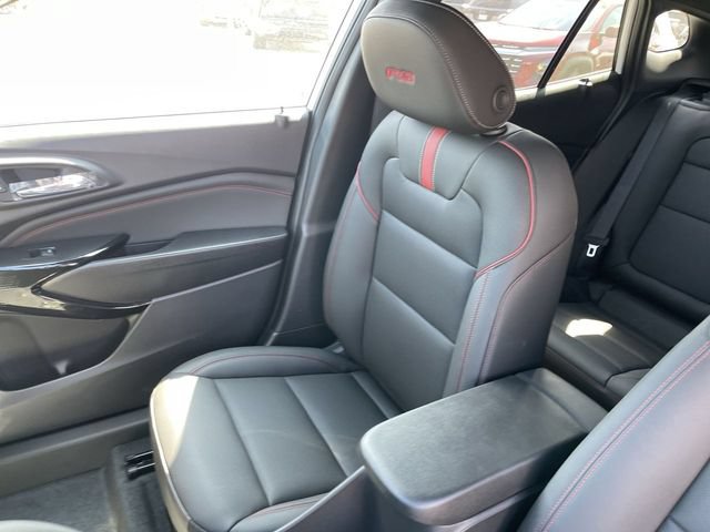 New 2026 Chevrolet Trax RS w/ Sunroof Package FWD image 24