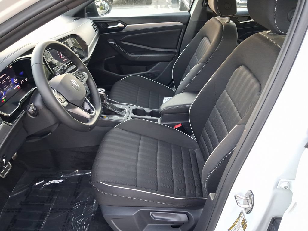 Used 2024 Volkswagen Jetta Sport FWD image 14
