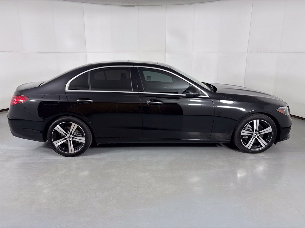 Used 2025 Mercedes-Benz C 300 4MATIC Sedan image 9