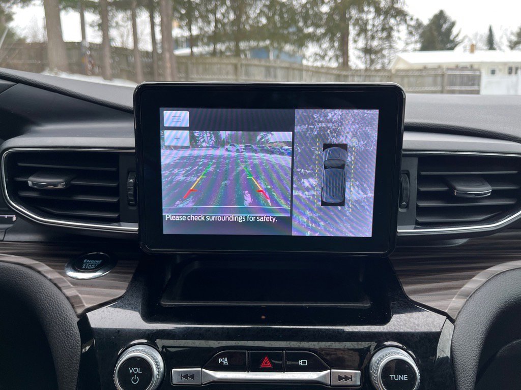 Used 2022 Ford Explorer Limited image 24