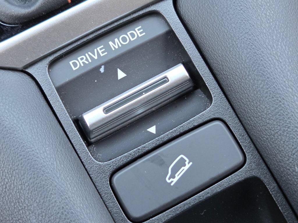 Certified 2025 Honda HR-V Sport image 7