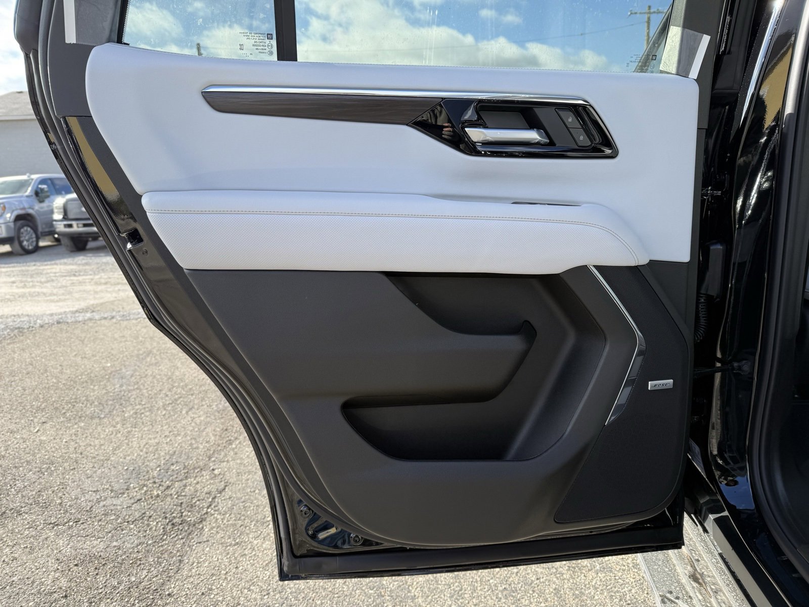 New 2026 Chevrolet Tahoe Premier w/ Sun And Tow Package image 25