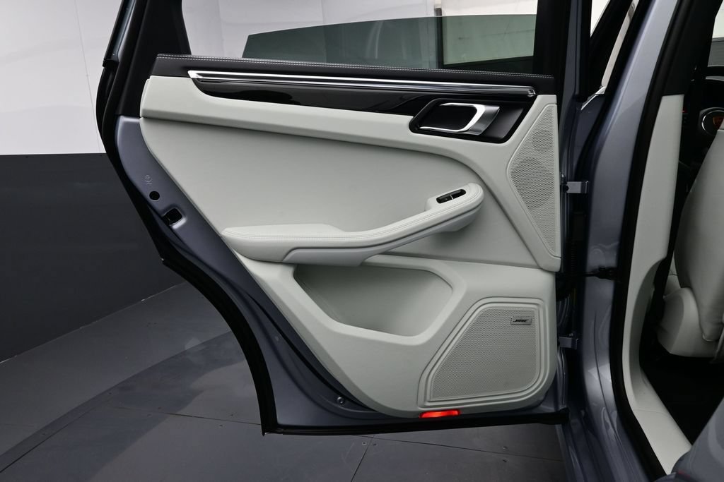 New 2026 Porsche Macan S AWD/4WD image 12