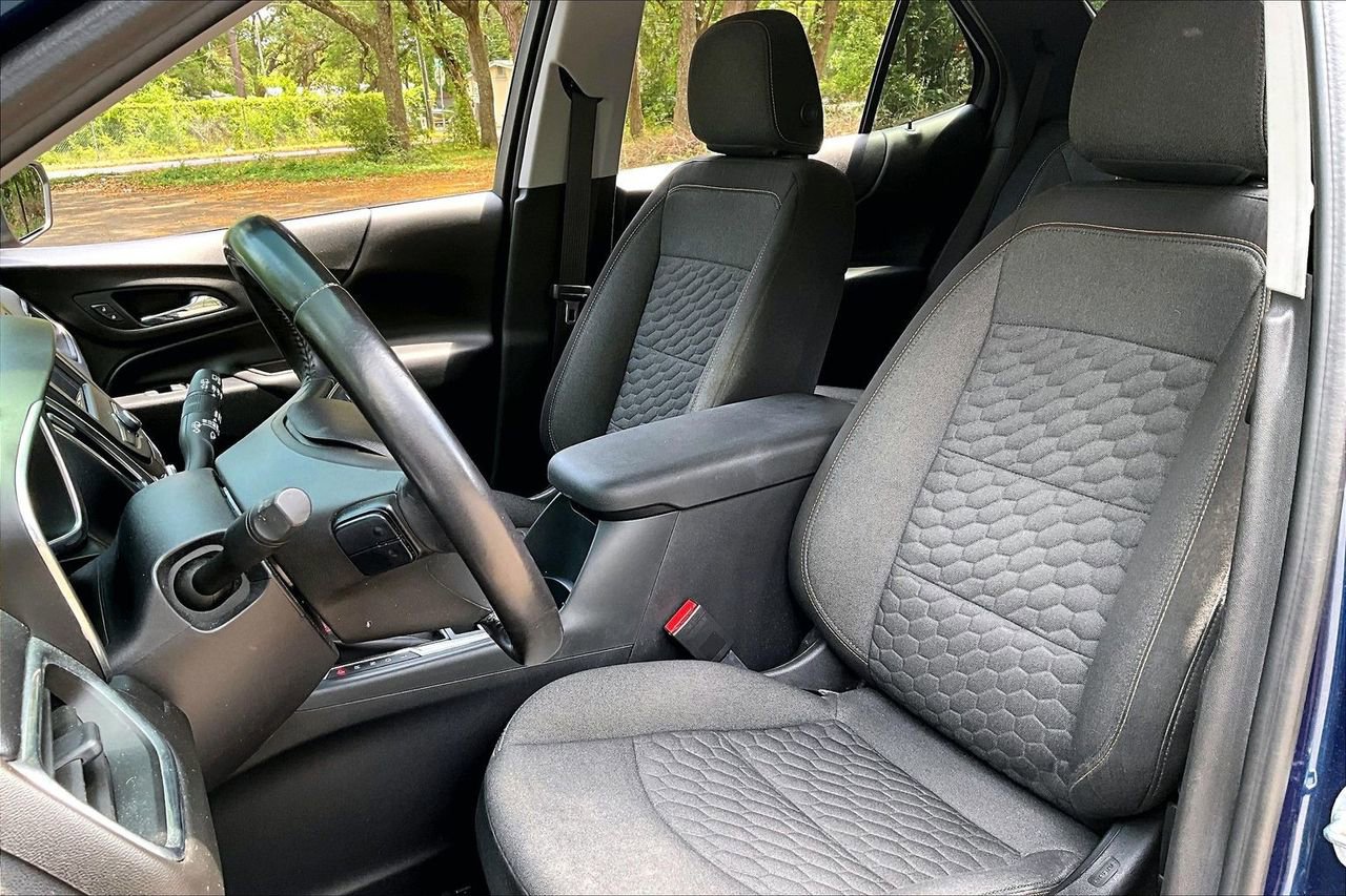 Used 2020 Chevrolet Equinox LT FWD image 18