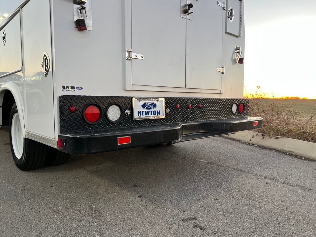 Used 2018 Ford Transit 350 138 DRW w/ Premium Package image 34