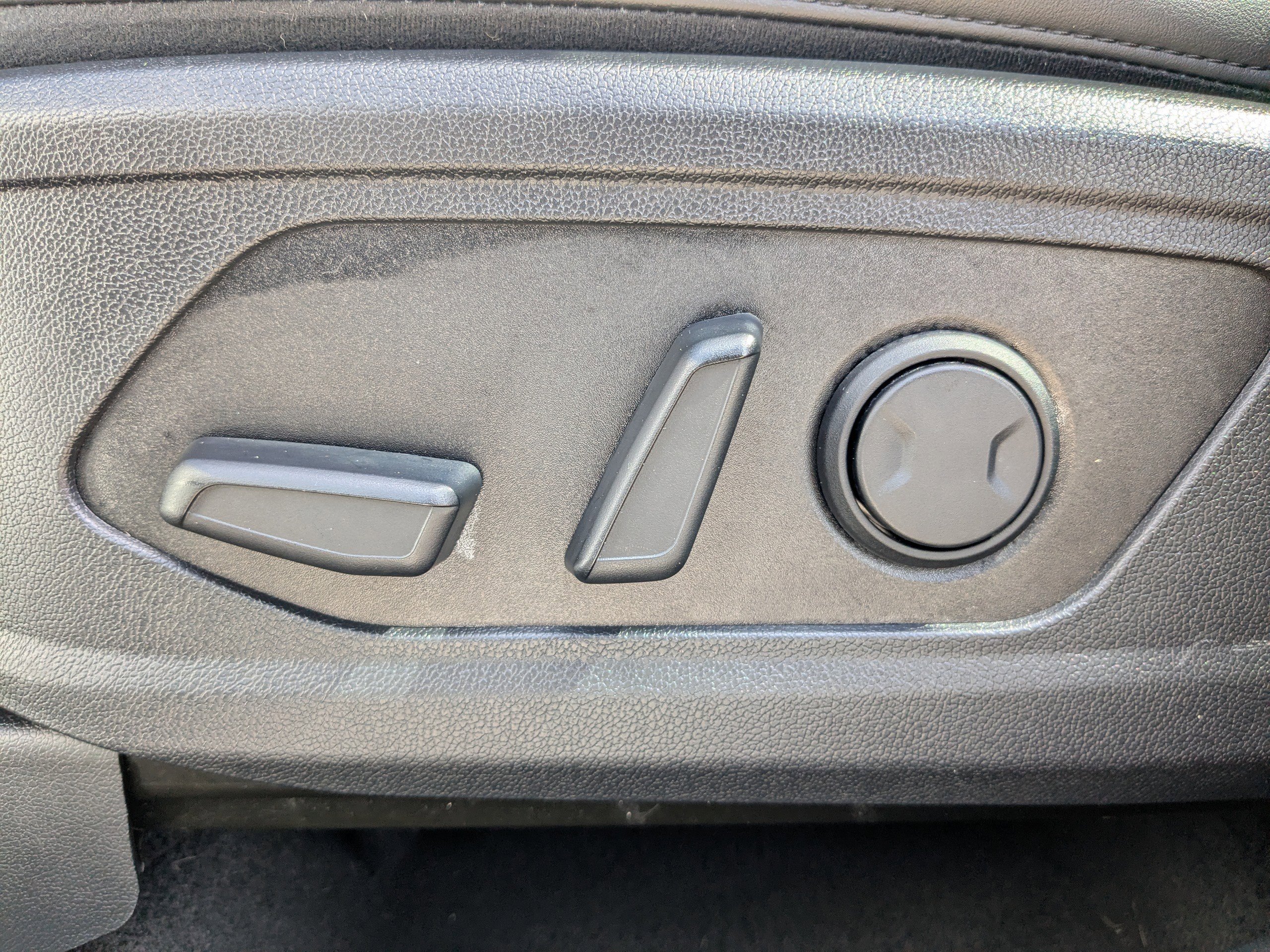 Used 2024 Kia Sorento SX image 20