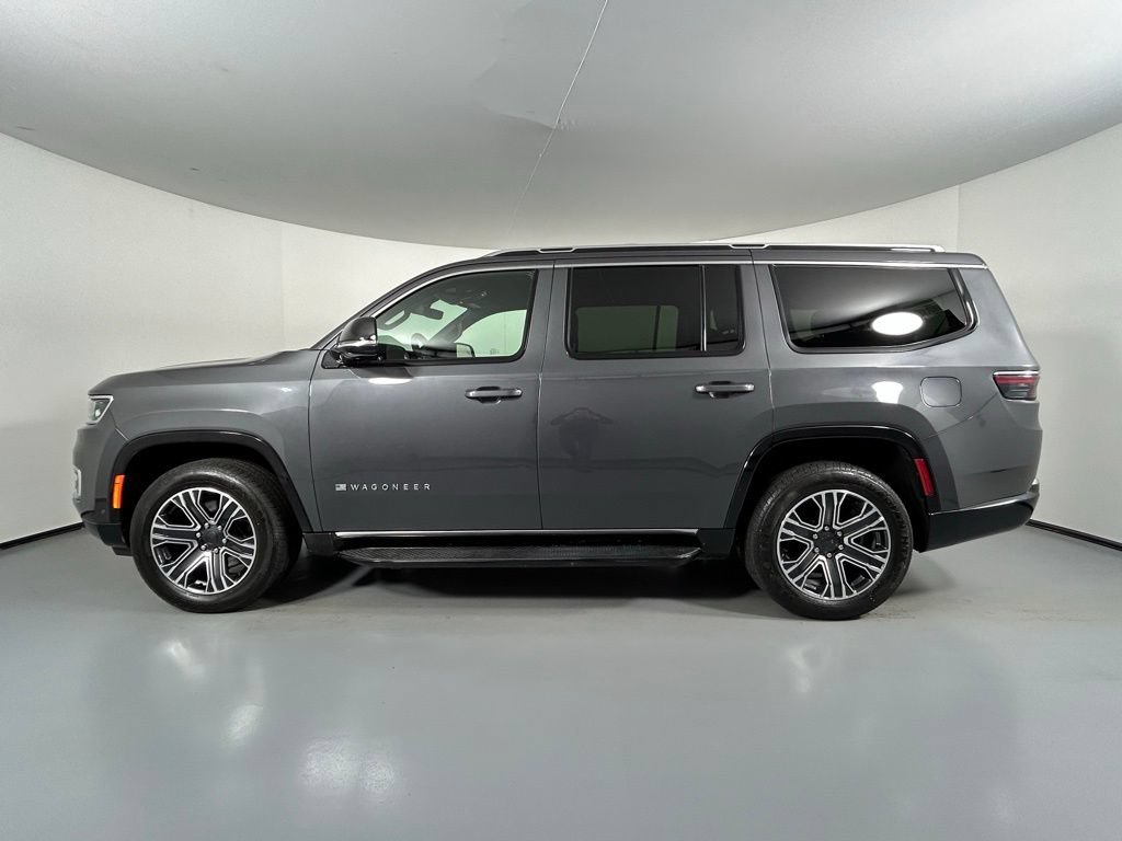 Used 2024 Jeep Wagoneer Series II w/ Flexible Seating Group AWD/4WD image 4