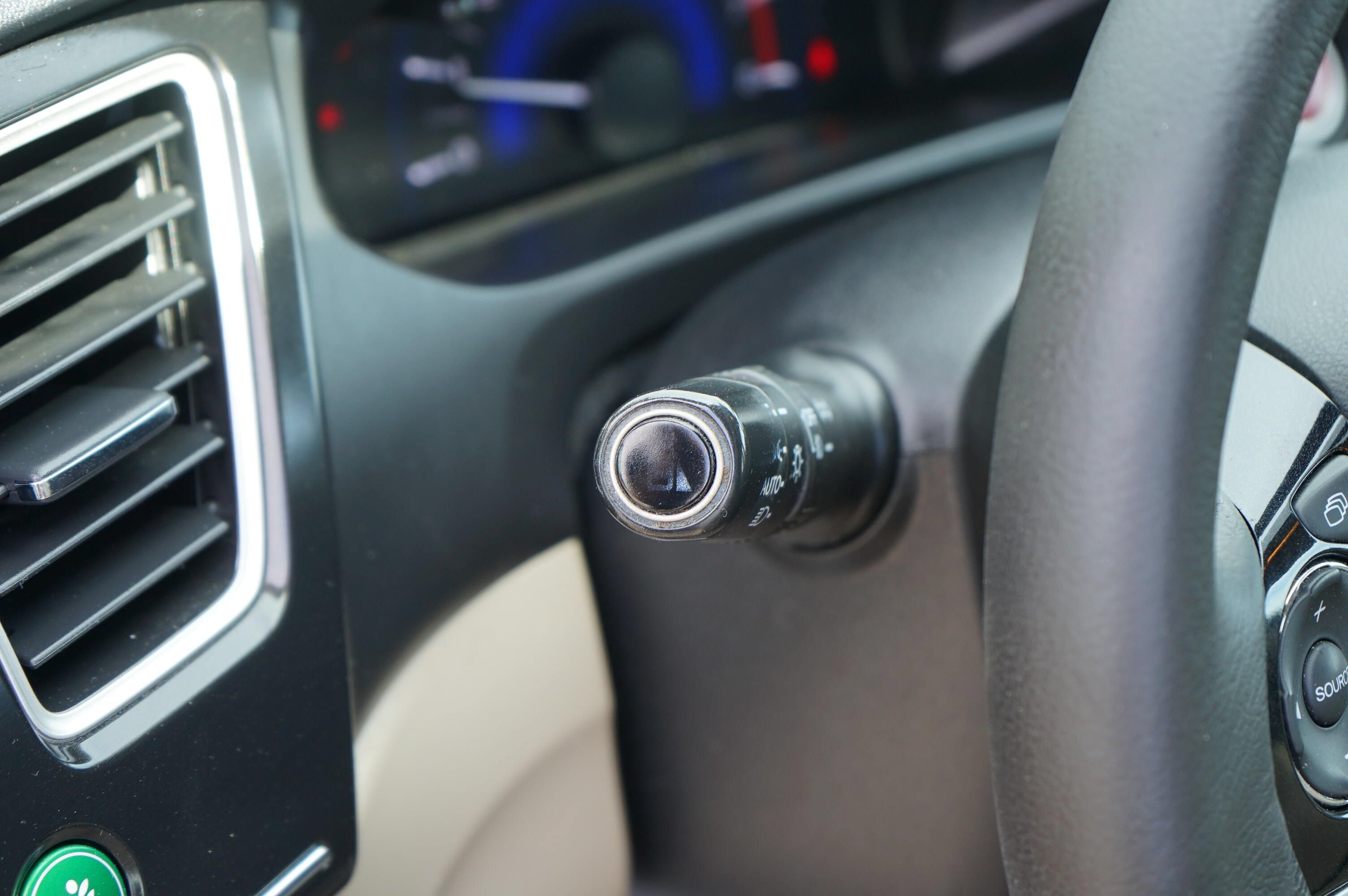 Used 2015 Honda Civic EX-L image 16