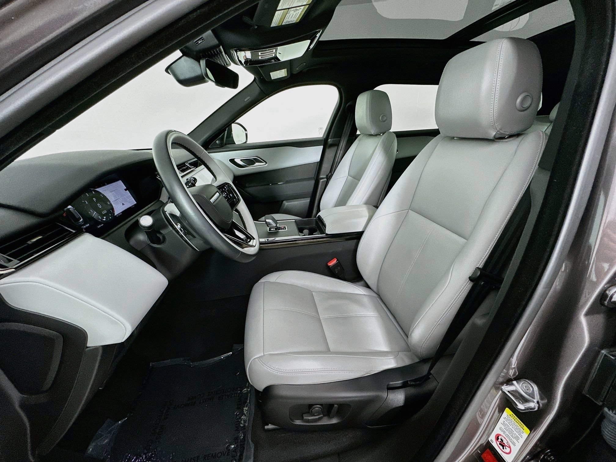 Certified 2024 Land Rover Range Rover Velar Dynamic SE AWD/4WD image 20