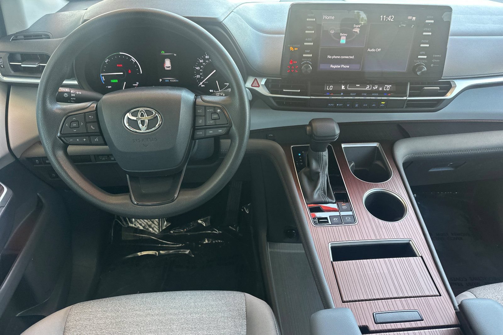 Certified 2024 Toyota Sienna LE AWD/4WD image 17