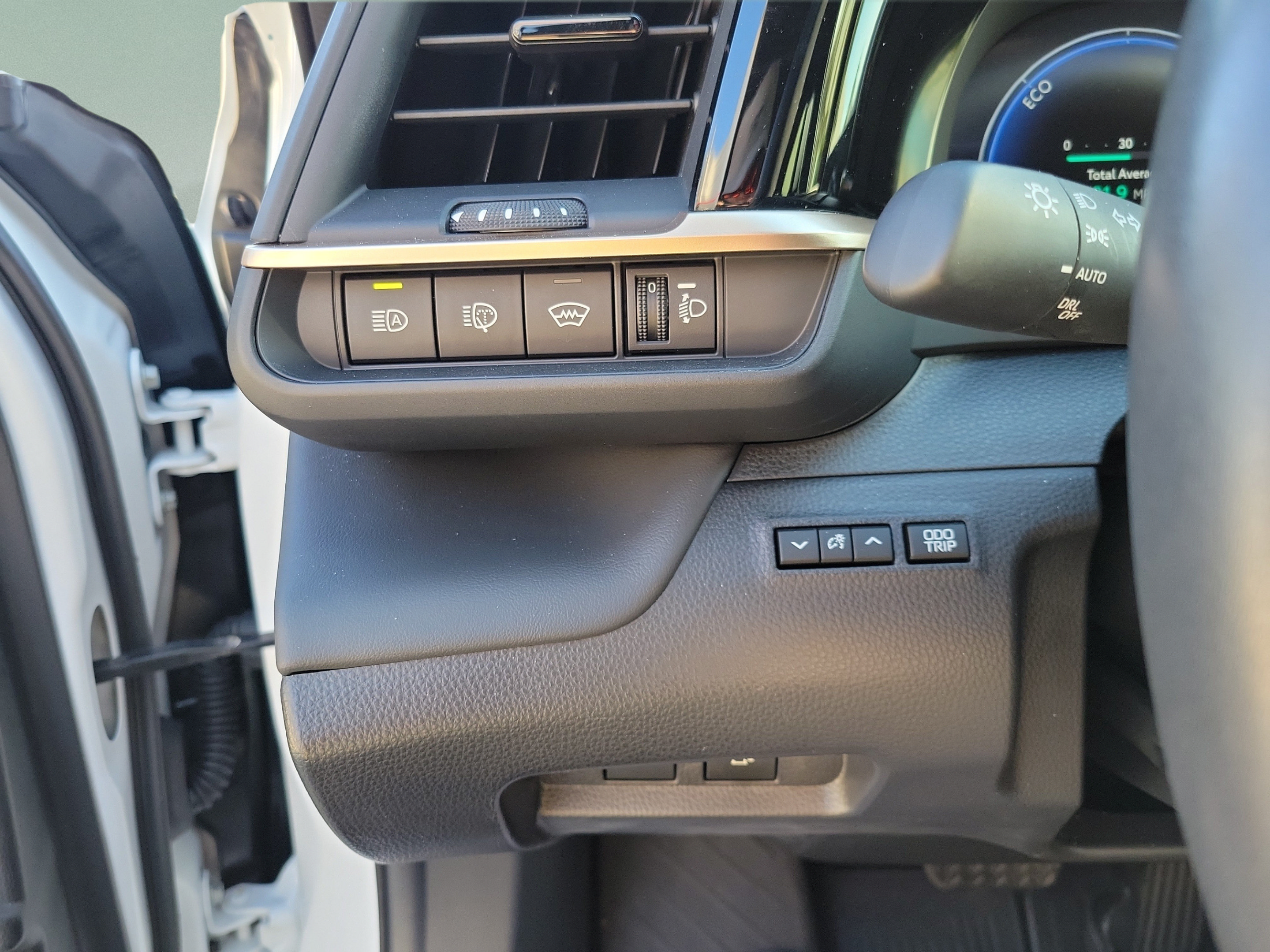 Certified 2025 Toyota Crown Signia AWD/4WD image 8