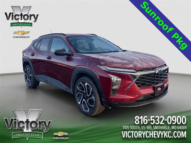 Used 2025 Chevrolet Trax RS w/ Sunroof Package image 8