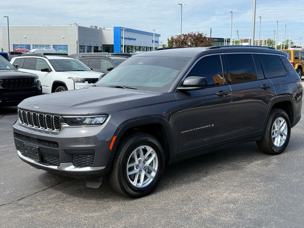 Certified 2023 Jeep Grand Cherokee L Laredo w/ Luxury Tech Group I AWD/4WD image 8