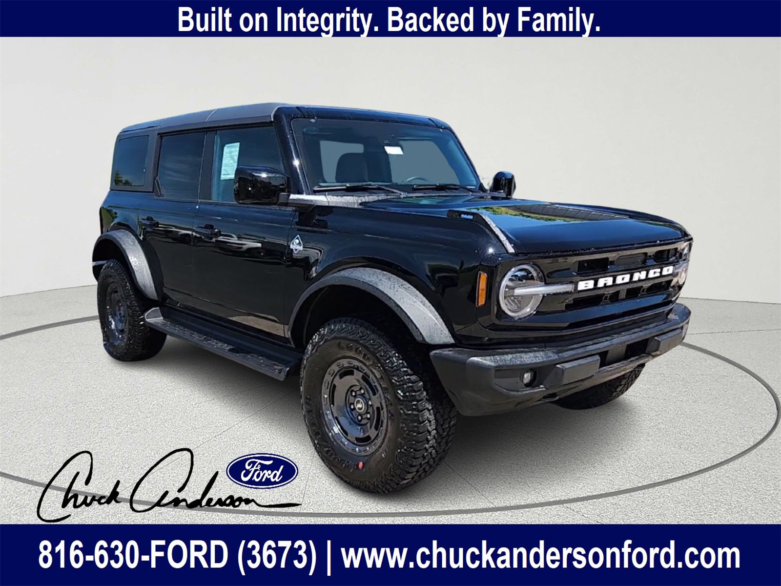 New 2025 Ford Bronco Outer Banks w/ Sasquatch Package