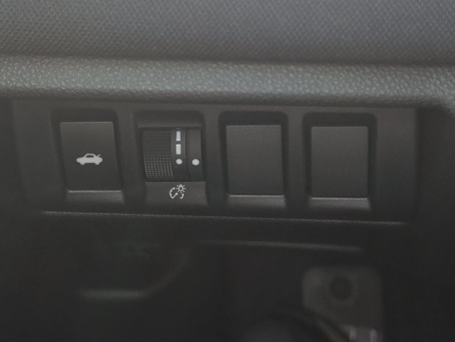 Used 2025 Subaru Legacy Premium AWD/4WD image 19