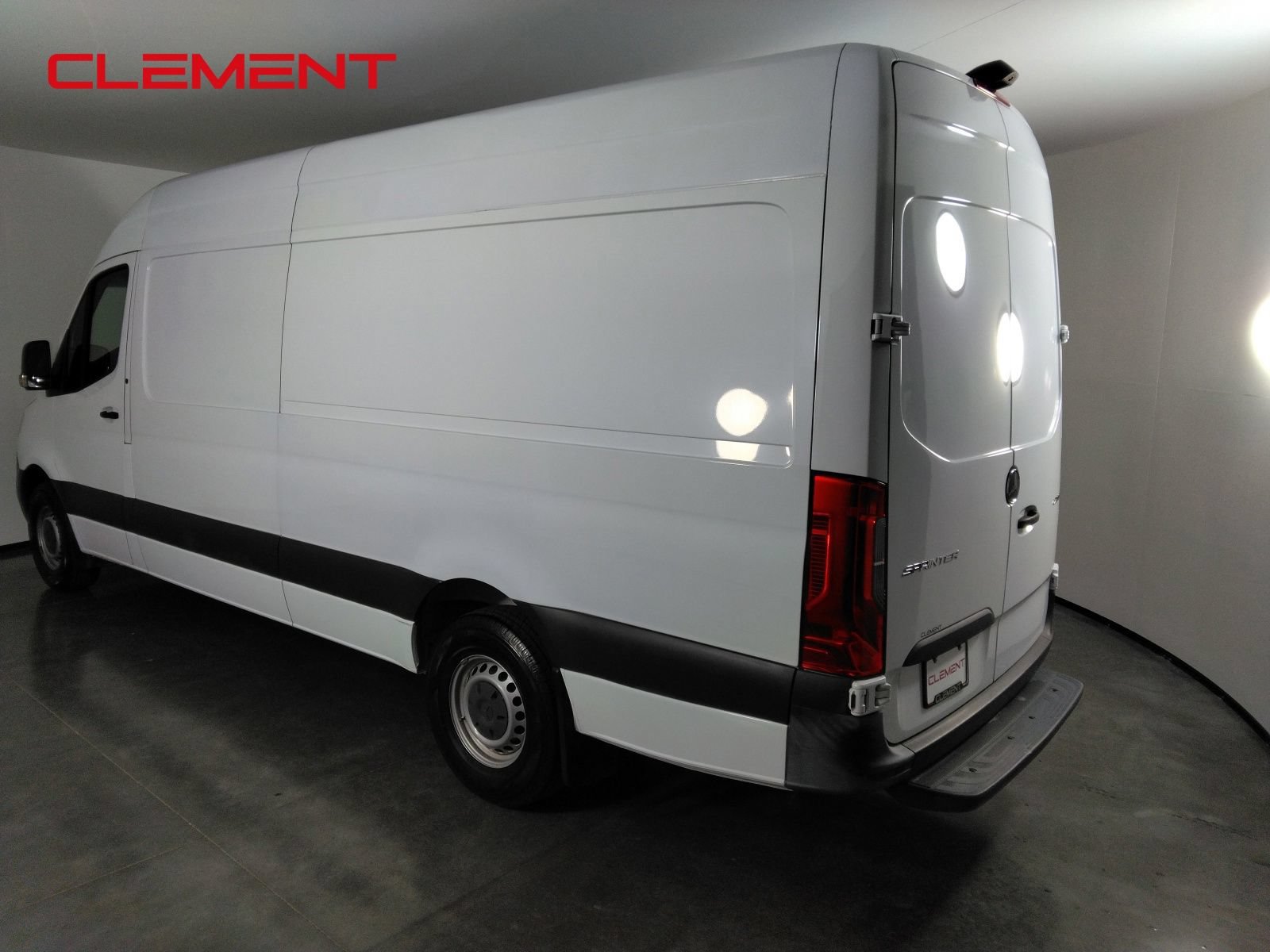 Used 2023 Mercedes-Benz Sprinter 2500 image 7