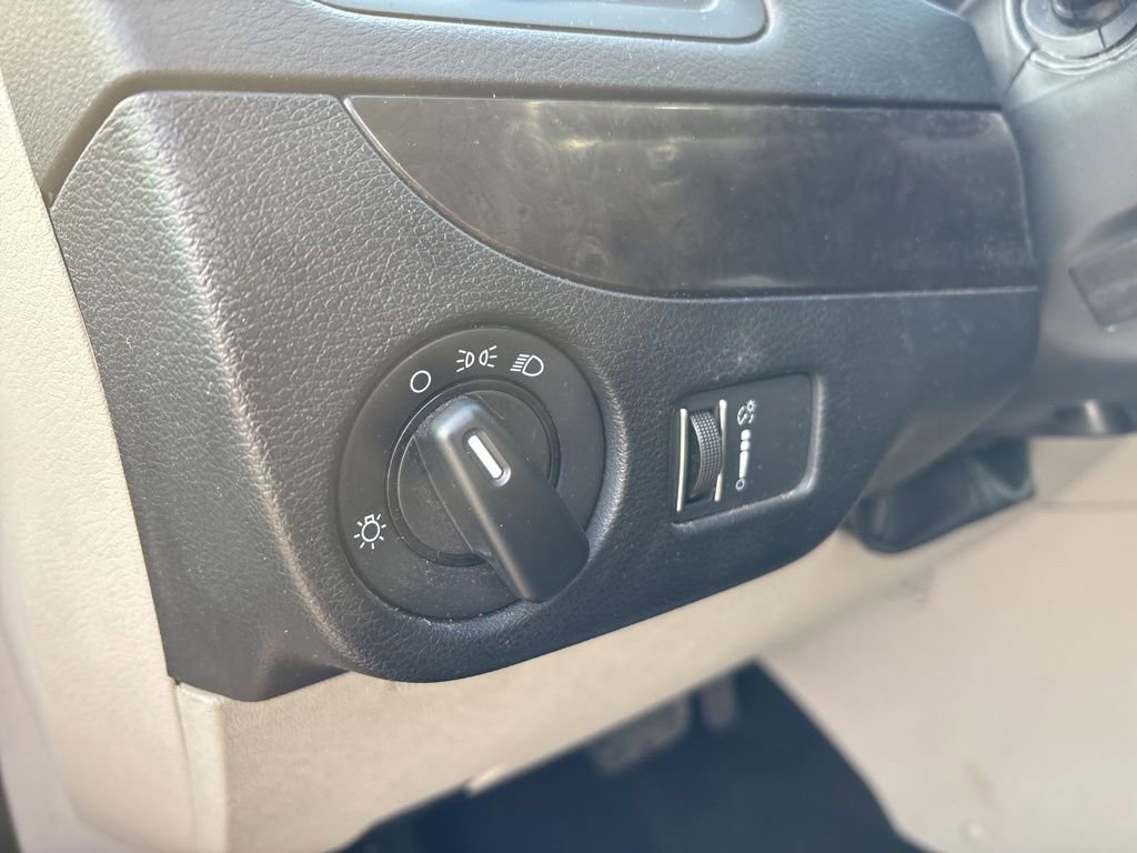 Used 2017 Dodge Grand Caravan SE w/ Power Window Group image 18