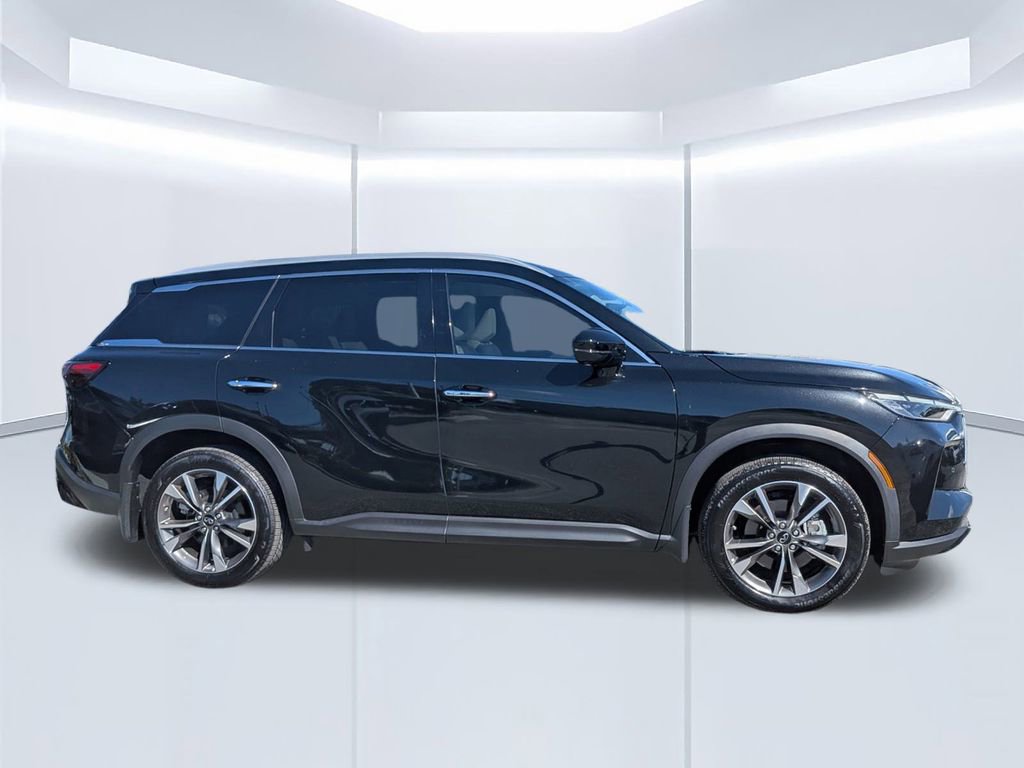 Used 2025 INFINITI QX60 Luxe image 2