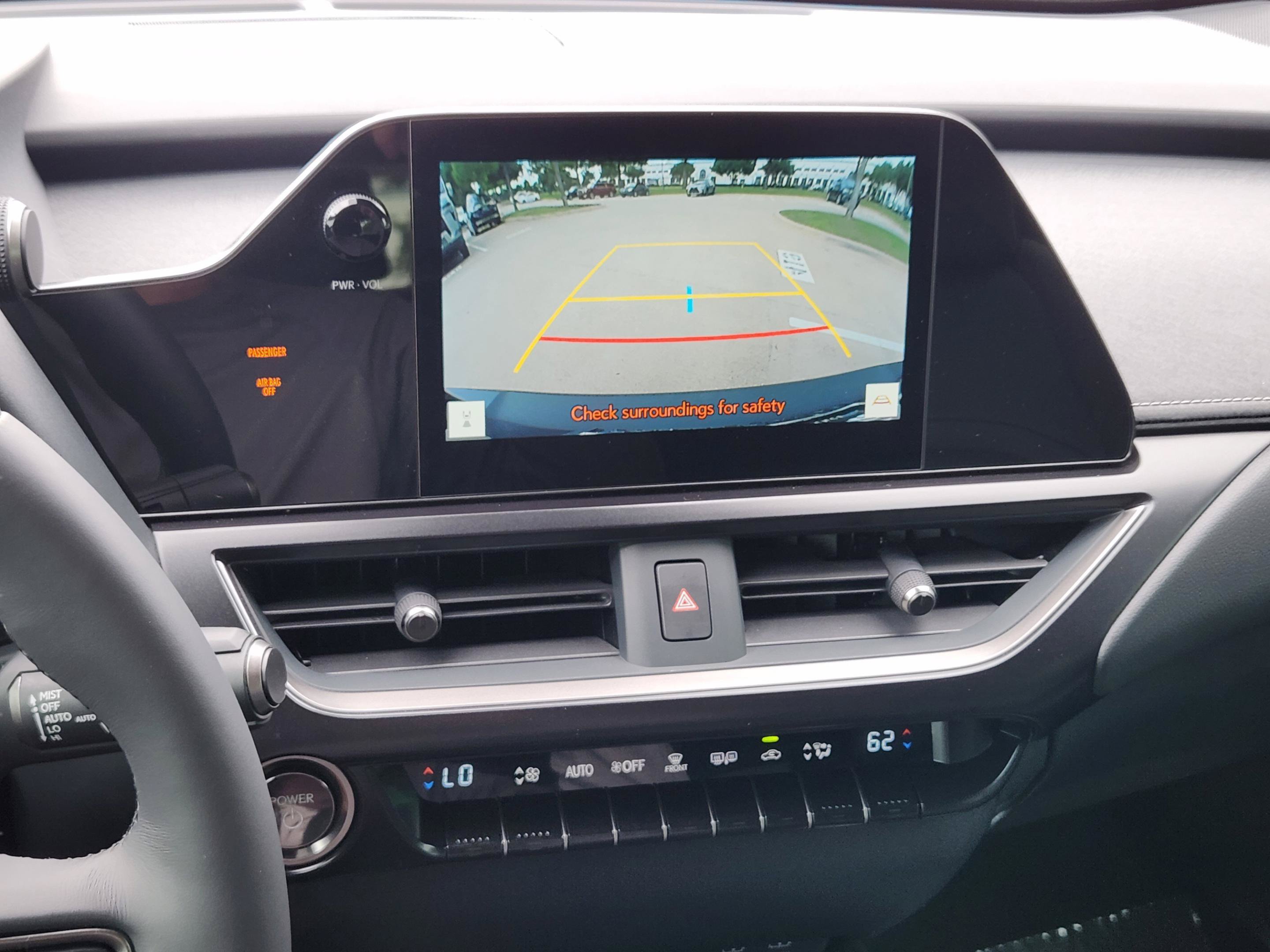 Used 2025 Lexus UX 300h FWD image 10
