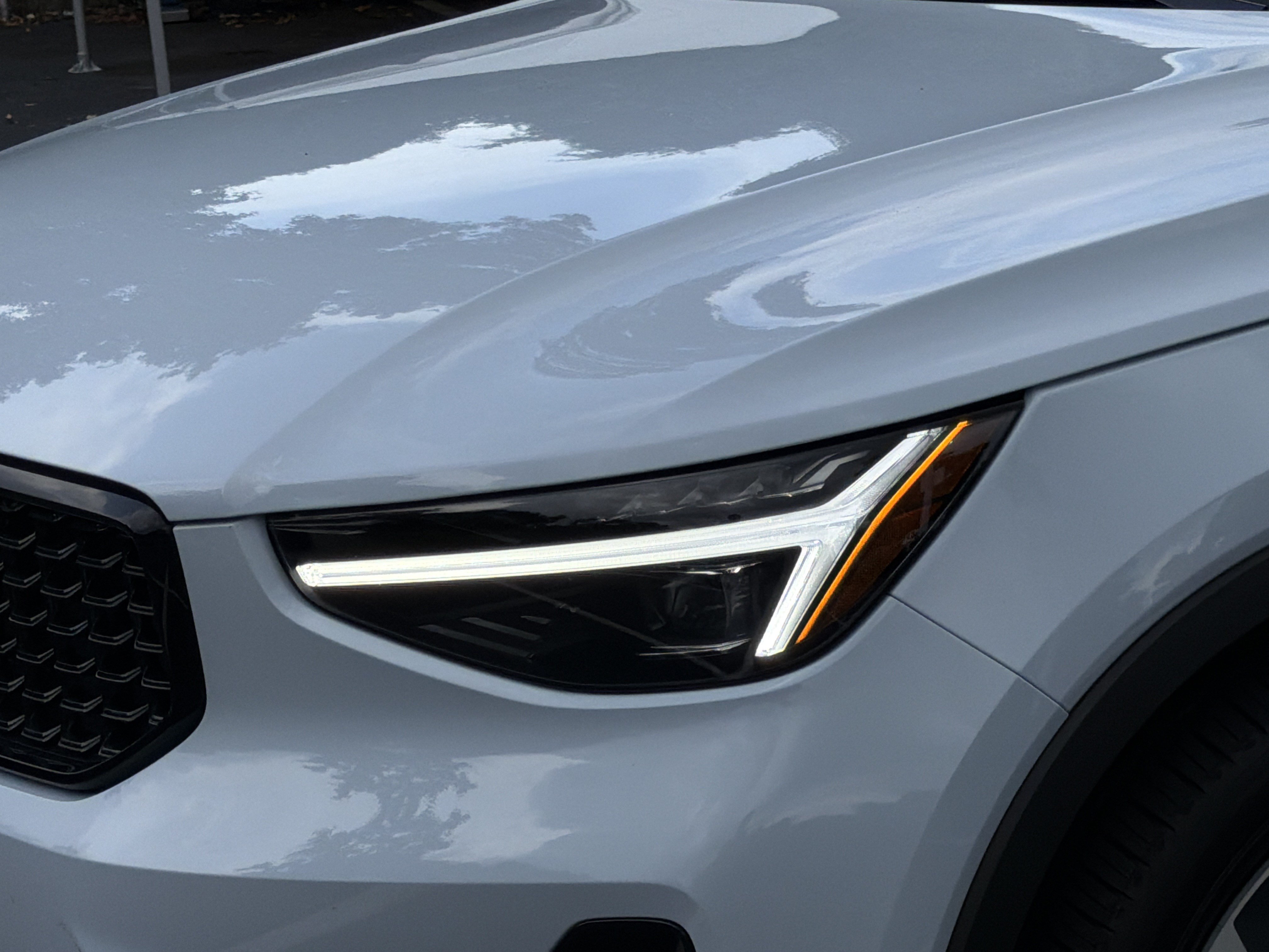 Certified 2026 Volvo XC40 B5 Plus w/ Protection Package Premier AWD/4WD image 6